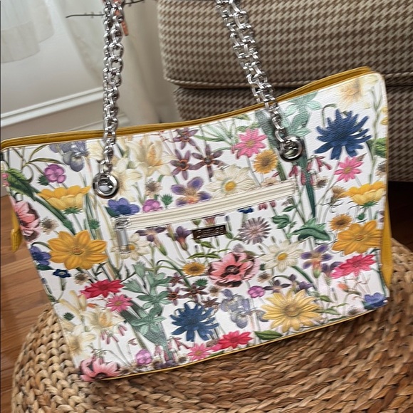 Carlos by Carlos Santana Vibrant Yellow and Pink shoulder bag with chain handle - Picture 1 of 10